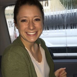 Meet your Posher, Hannah